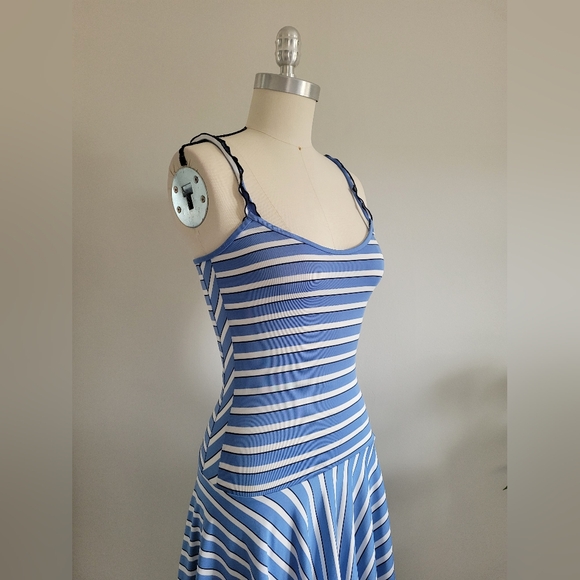 VINTAGE style summer dress in blue,white and black striped stretch fabric - Picture 5 of 13